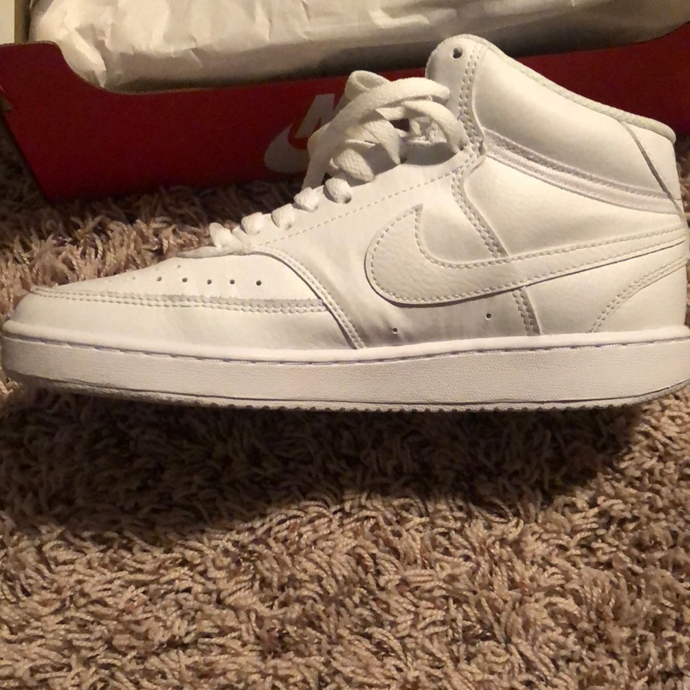 Nike court vision mid